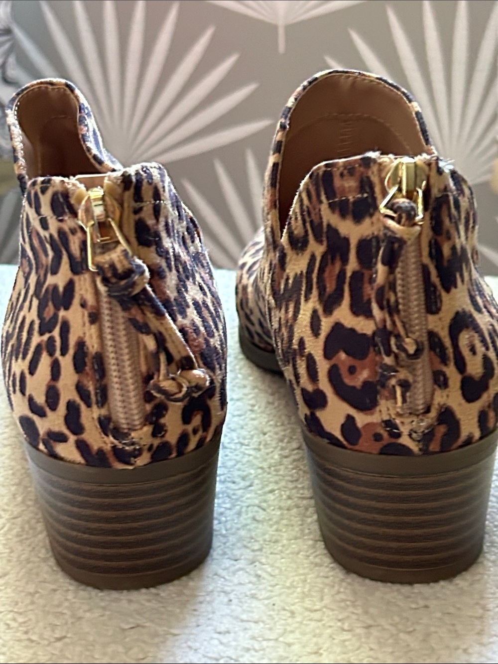 Kenneth Cole Reaction Leopard Print Women’s Ankle Booties Size 7 NWOT - Picture 6 of 7